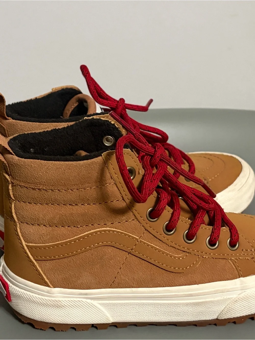 Vans boys Tan High-Top insulated Sneaker Boots with Red Laces